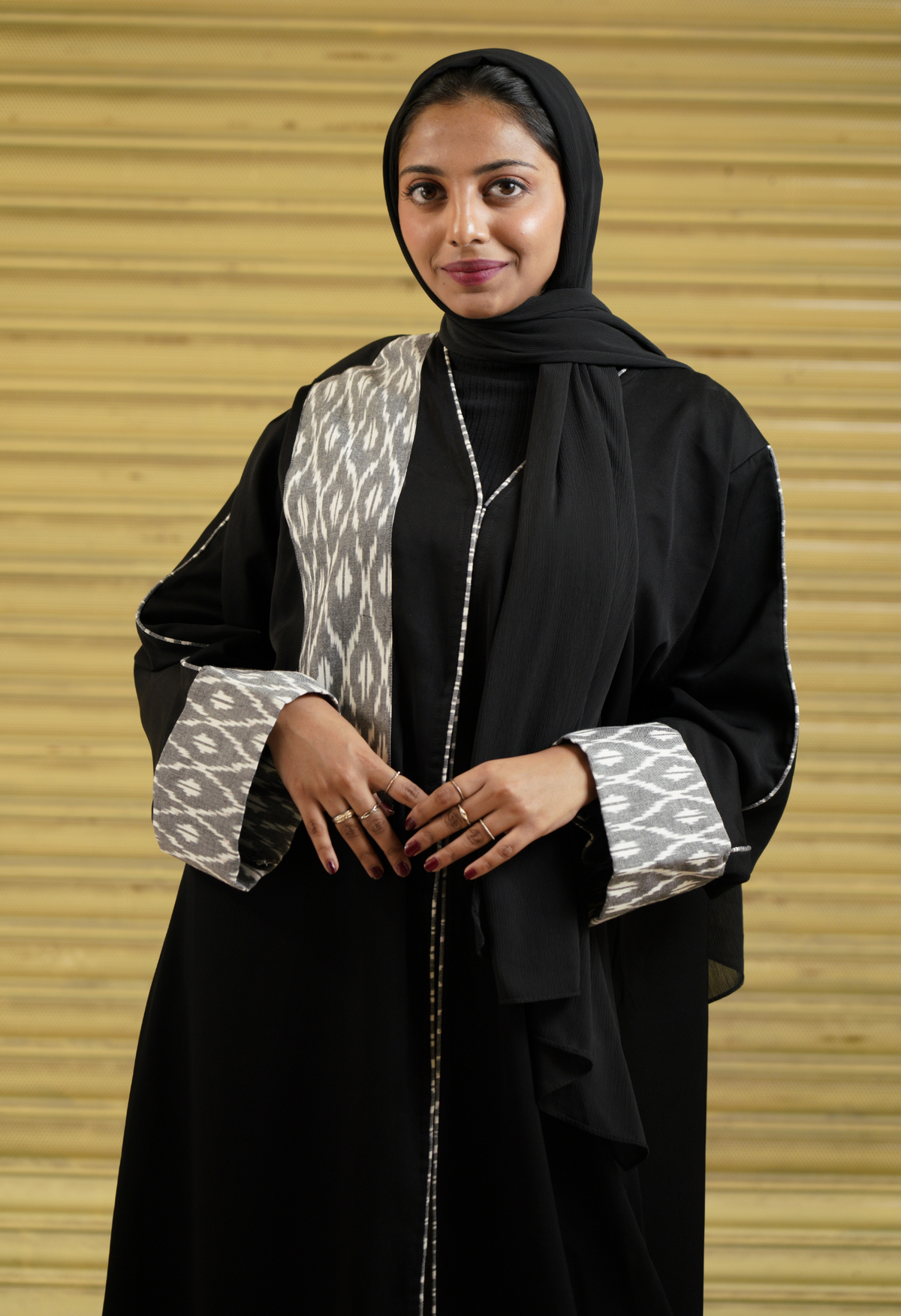 Black Front Open Abaya With Ikkat Strip And Piping